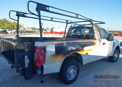 2021 Ford F-250 Xl z USA, uszkodzony, nr VIN 1FTBF2A60MED73229